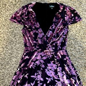 Lulu’s velvet floral dress